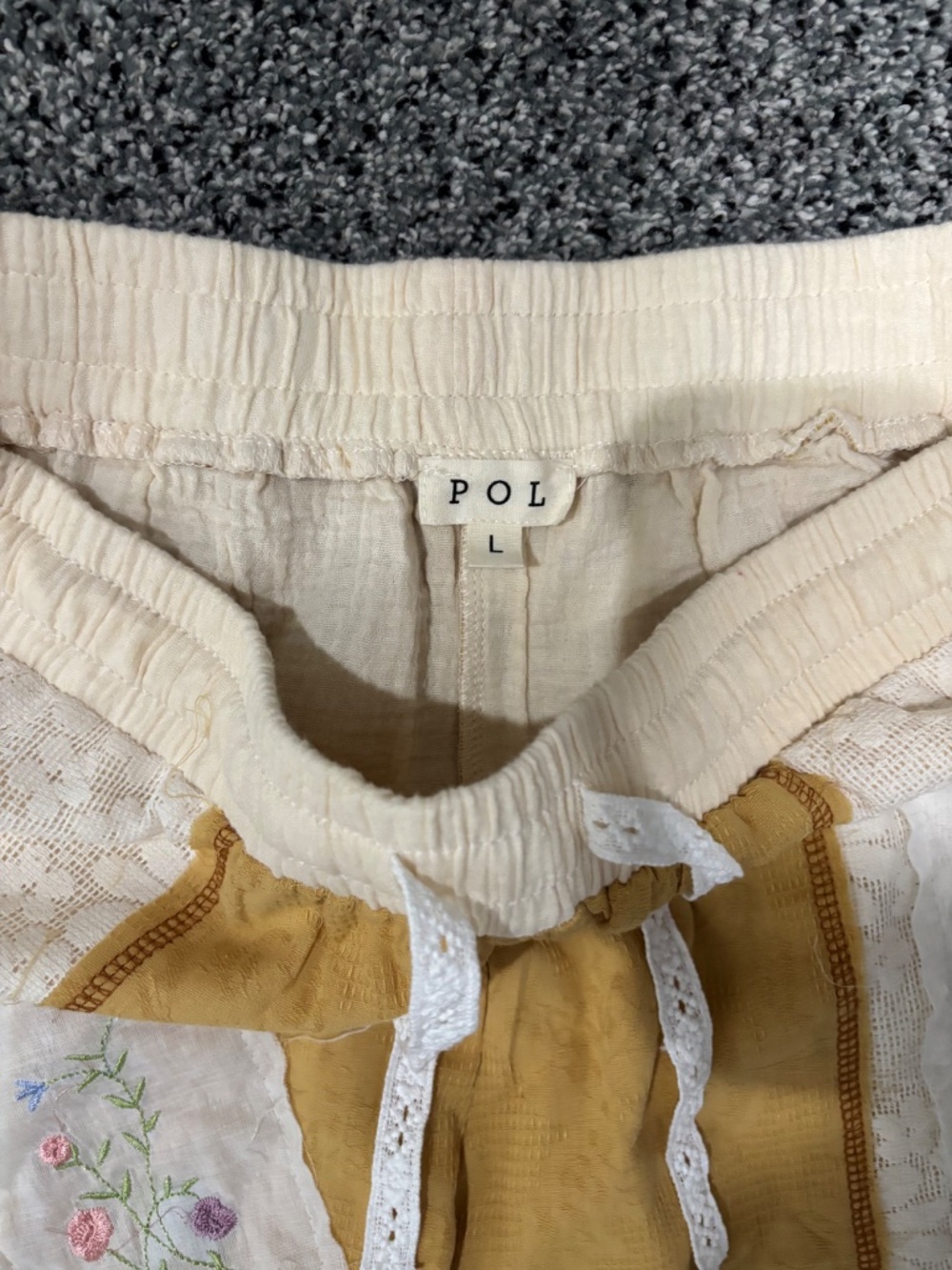Pol mustard patched flower pants - Picture 3 of 5